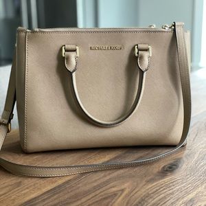 Michael Kors double zipper pocket medium tote bag